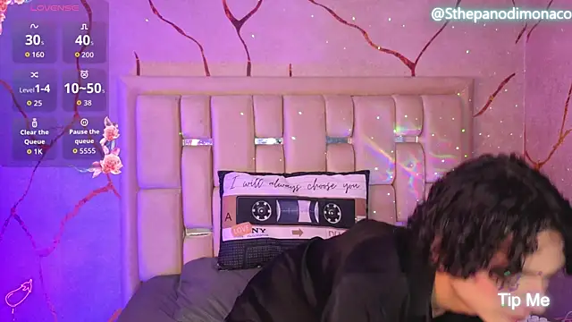 Snapshot of SthepanodiMonaco chatting on 05.12.26 SthepanodiMonaco online show from 05.12.26