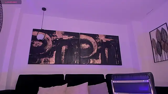 LisaFlowers  online show from 04.11.26