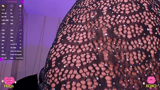 LisaFlowers  online show from 04.20.26