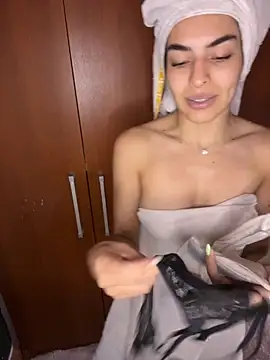 CammyyDomm online show from 12.05.25