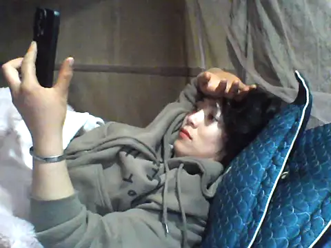 Snapshot of Alibabapi chatting on 02.14.26 Alibabapi online show from 02.14.26