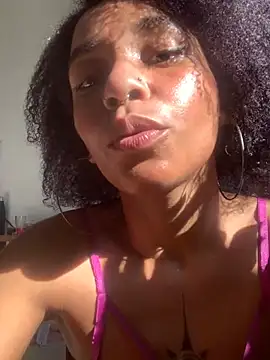 Snapshot of Lillith_Bloom chatting on 02.19.26 Lillith Bloom online show from 02.19.26