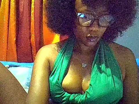 PreettyTee online show from 07.24.26
