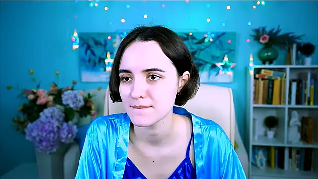 KateWillows online show from 03.04.26