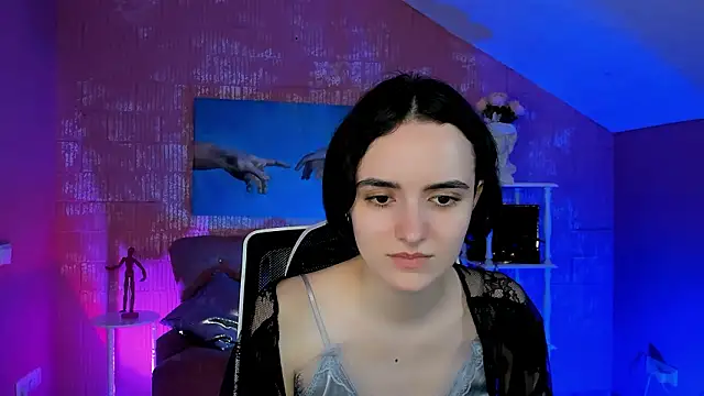 KateWillows online show from 03.16.26