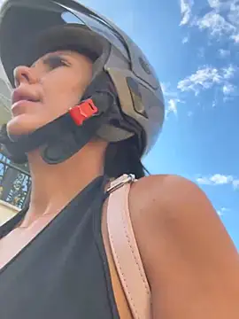 SofhiaTaylor online show from 02.03.26