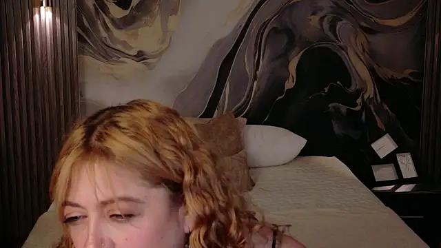 MilfArlet online show from 02.27.26