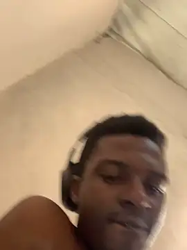 Snapshot of alianttey_ chatting on 03.15.26 alianttey online show from 03.15.26