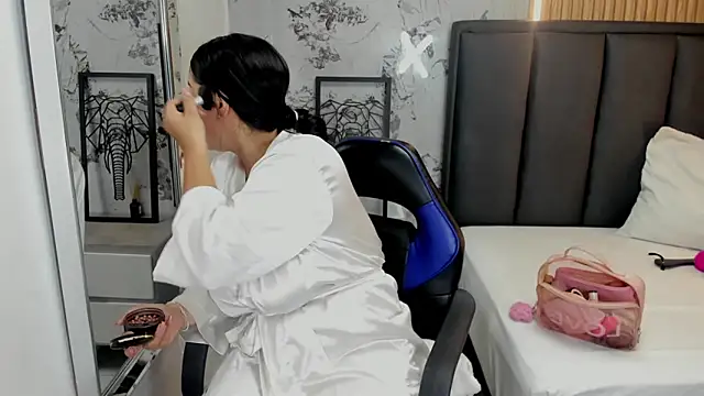 VIOLETTA ROSS1 online show from 04.21.26