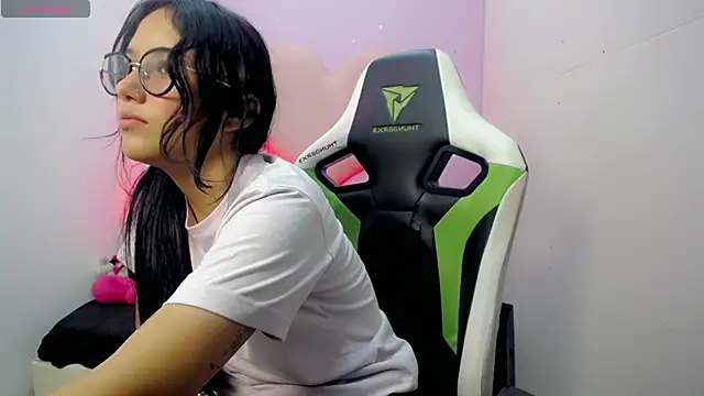 Mishell hot  online show from 12.03.25