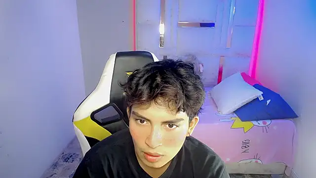 Green XoX online show from 01.16.26