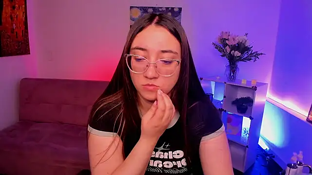 Snapshot of SwettieSammy chatting on 06.26.26 SwettieSammy online show from 06.26.26