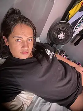 larysinha online show from 04.14.26