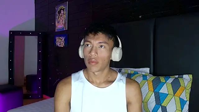 santinaughty online show from 01.07.26