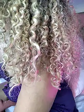 BonnieRitz online show from 12.15.25