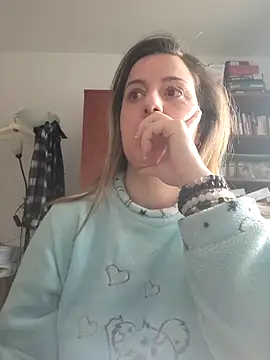 Snapshot of Sareyxon chatting on 12.02.25 Sareyxon online show from 12.02.25