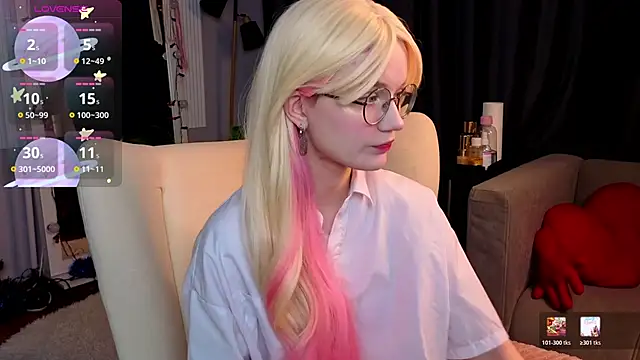 Kitty smalltits online show from 01.07.26