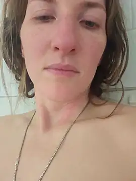 Snapshot of EiraYanovich chatting on 12.01.25 EiraYanovich online show from 12.01.25