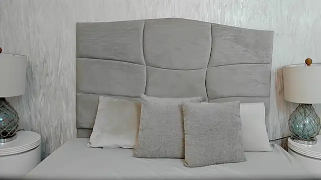 Snapshot of Naomii_BDSM chatting on 02.21.26 Naomii BDSM online show from 02.21.26