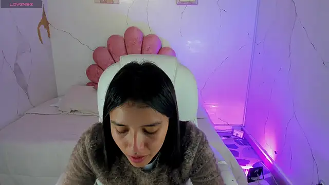 Cherrybombs  online show from 03.17.26