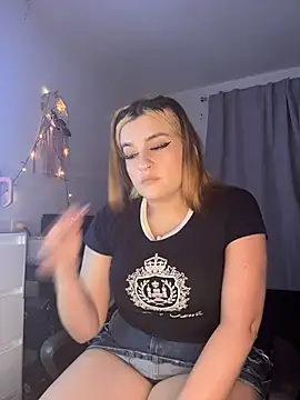 kira velour online show from 12.18.25