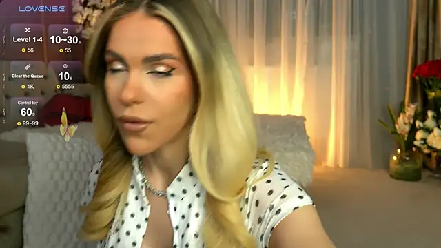 Snapshot of ChloeVelvetx chatting on 03.03.26 ChloeVelvetx online show from 03.03.26