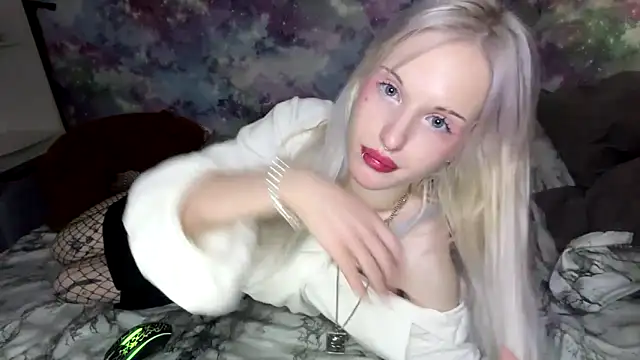 Snapshot of CelenFomes chatting on 03.03.26 CelenFomes online show from 03.03.26