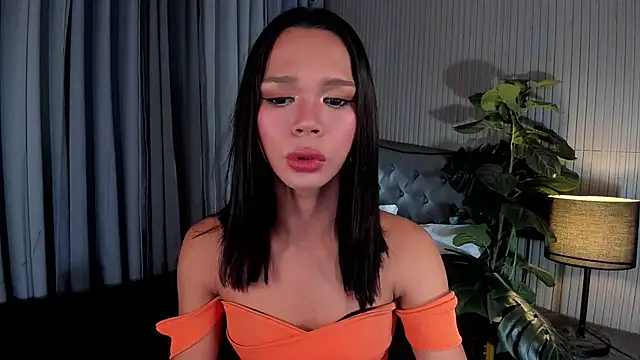 Snapshot of asianpetiteprincess chatting on 06.28.26 asianpetiteprincess online show from 06.28.26