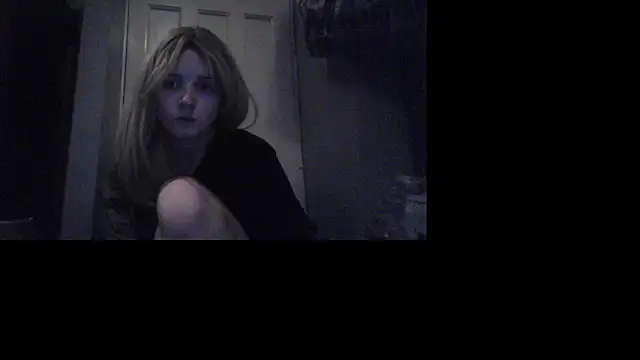 Amy01112 online show from 12.21.25