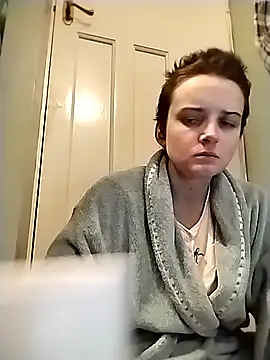 Amy01112 online show from 02.04.26