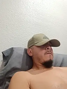 Snapshot of Lalin2323 chatting on 03.01.26 Lalin2323 online show from 03.01.26