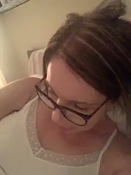 CherryCe online show from 12.23.25