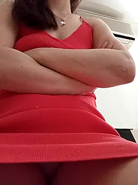 gatitachula93 online show from 04.19.26