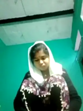 Snapshot of Big_hot44 chatting on 12.21.25 Big hot44 online show from 12.21.25