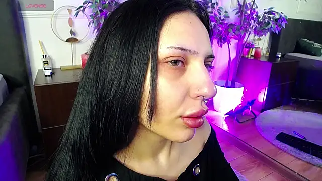 RavenFoxxy online show from 04.09.26