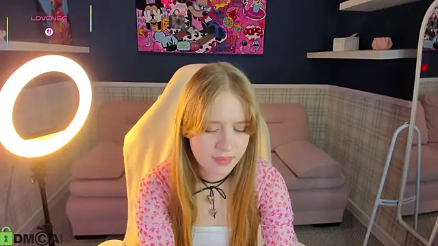 Victori Fox online show from 04.18.26