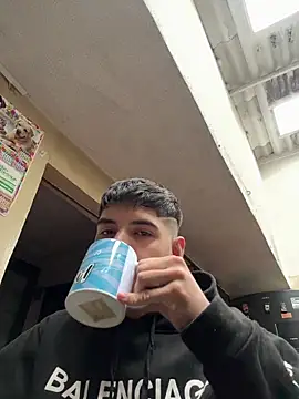 Johan stick online show from 01.08.26