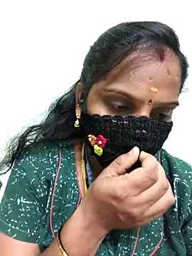 Snapshot of Tamil_Pallavi chatting on 04.21.26 Tamil Pallavi online show from 04.21.26