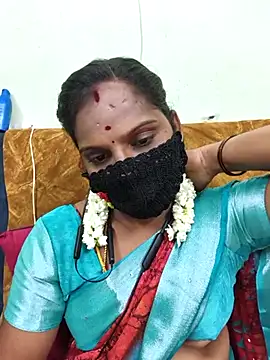 Snapshot of Tamil_Pallavi chatting on 04.28.26 Tamil Pallavi online show from 04.28.26