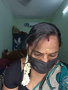 Snapshot of Tamil_Pallavi chatting on 07.10.26 Tamil Pallavi online show from 07.10.26