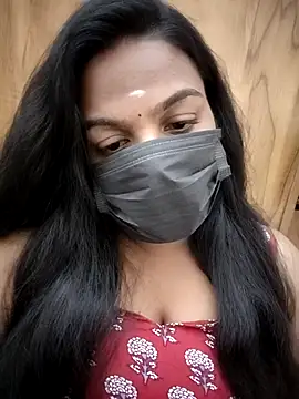 Snapshot of Tamil_Shara chatting on 12.21.25 Tamil Shara online show from 12.21.25