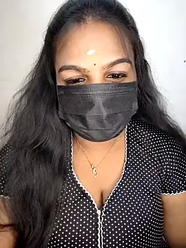 Snapshot of Tamil_Shara chatting on 02.19.26 Tamil Shara online show from 02.19.26