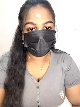 Snapshot of Tamil_Shara chatting on 02.25.26 Tamil Shara online show from 02.25.26