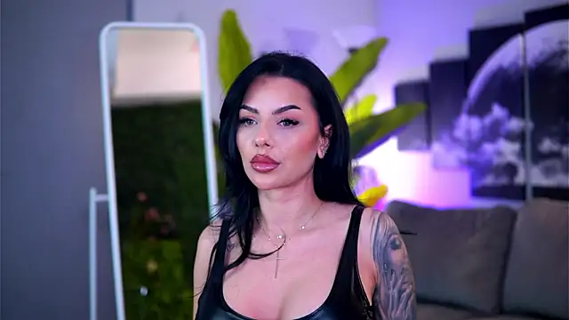 Snapshot of Ivy_Trix chatting on 02.06.26 Ivy Trix online show from 02.06.26