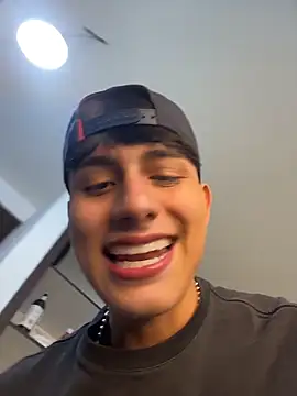 Lander Cruz online show from 03.30.26