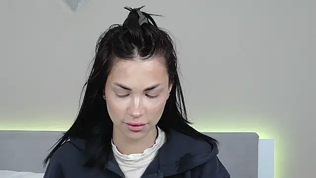 Snapshot of RachaelMils chatting on 02.18.26 RachaelMils online show from 02.18.26