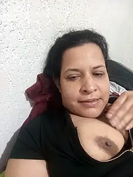 n4ughty friends online show from 01.06.26