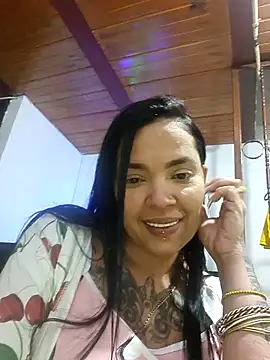 Sophialewuis online show from 12.05.25