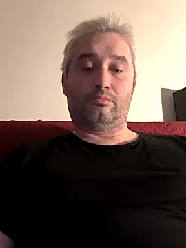 Olomoucak1982 online show from 12.16.25