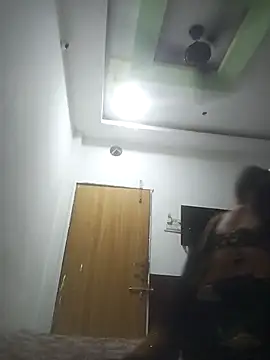 Snapshot of Your-shreya143 chatting on 02.14.26 Your-shreya143 online show from 02.14.26